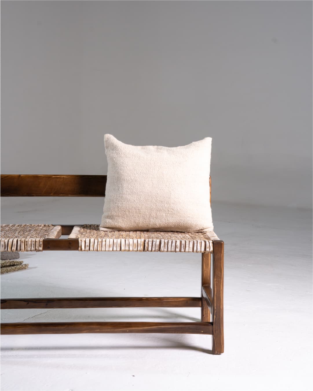 Almohadon cuadrado Paz Crudo