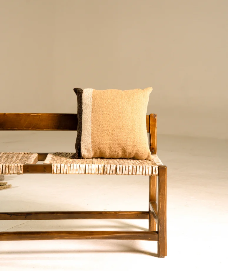 Cushion Valle - Image 2